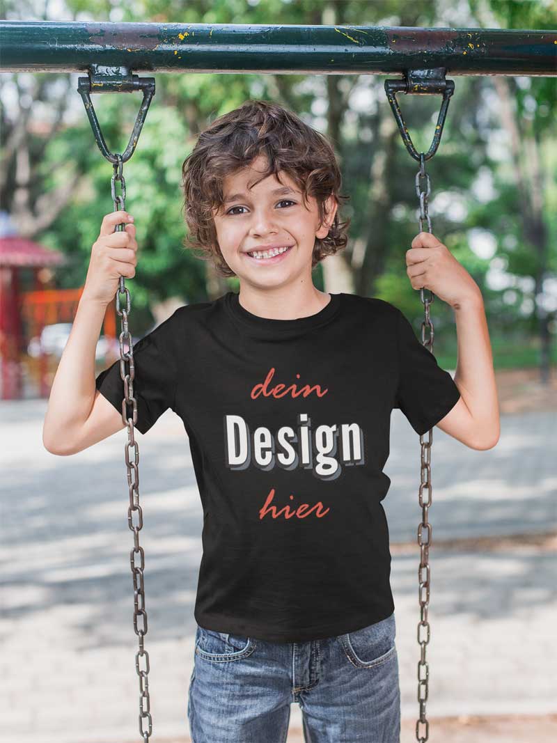 Schwarzes Kinder T-Shirt zum selber bedrucken perfekt als Geschenkidee - TeeFarm Schweiz